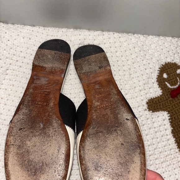 Givenchy Slides - Picture 6 of 6